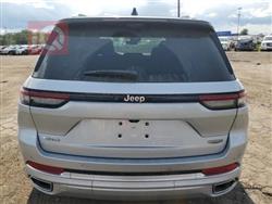 جیپ گراند شیرۆکی